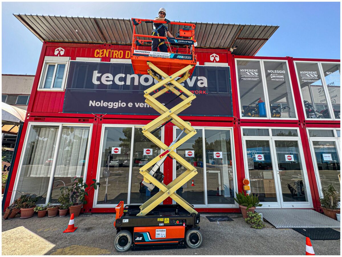 Piattaforma Verticale Elettrica JLG AE1932 DAVINCI