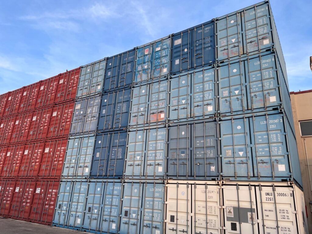 Container marittimo o modulo abitativo? Le differenze che devi conoscere per il tuo stoccaggio 1 container