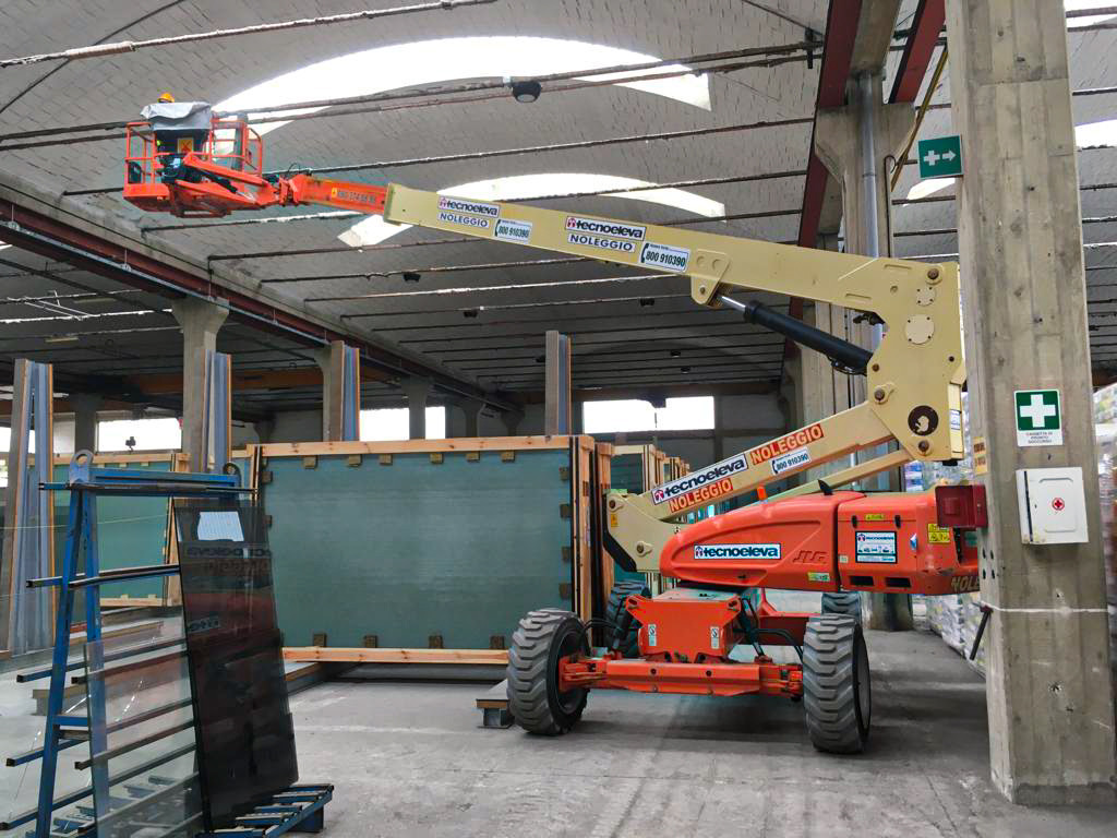 Marche di piattaforme aeree a confronto: come orientarsi tra i migliori produttori 2 piattaforme aeree